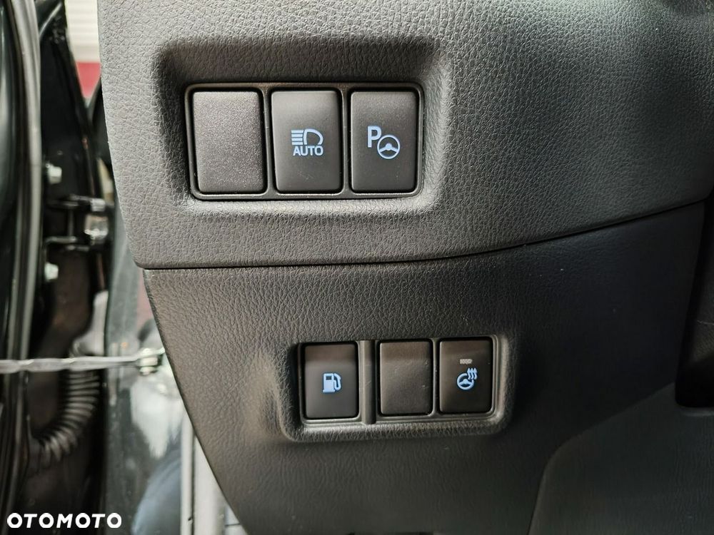 Toyota C-HR 1.8 Hybrid GPF Executive - 22