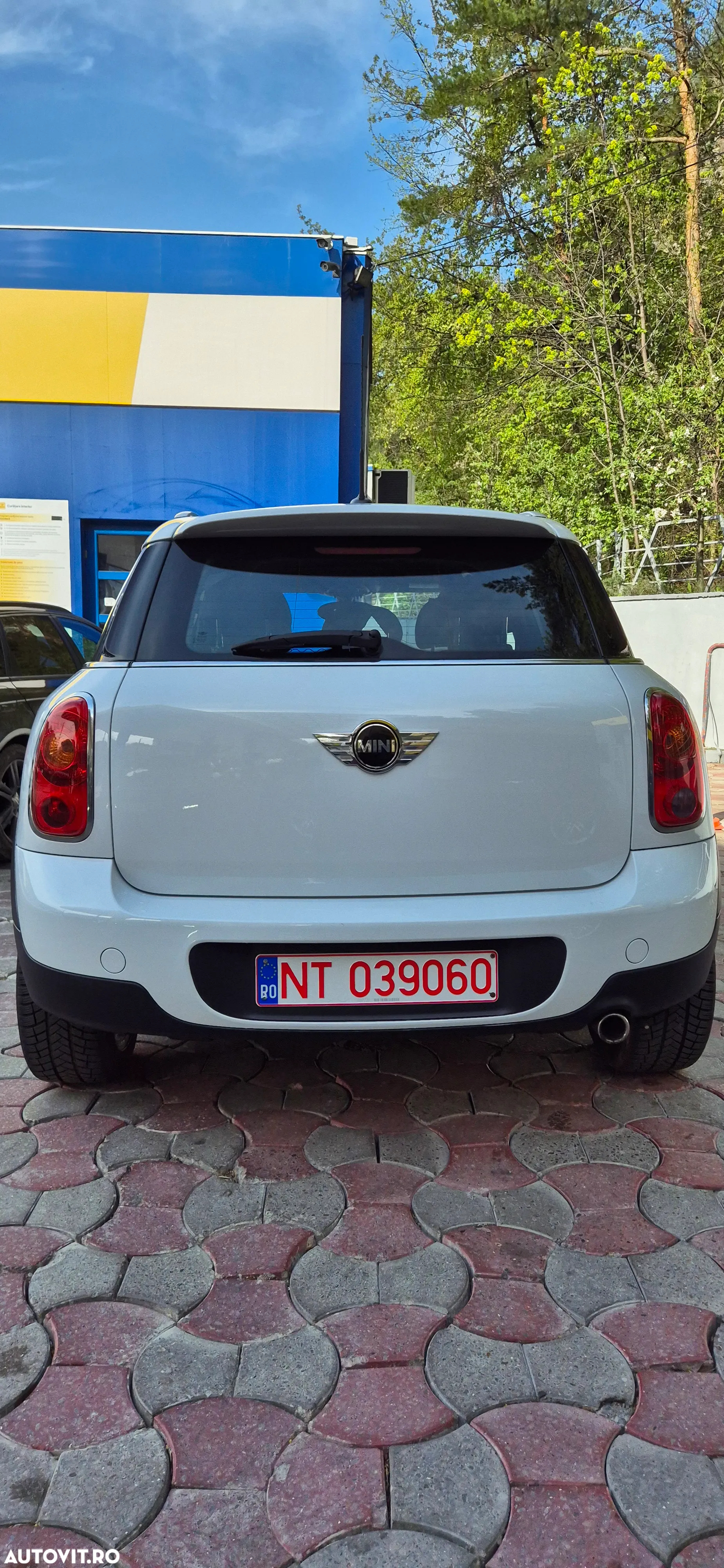 Mini Countryman - 2