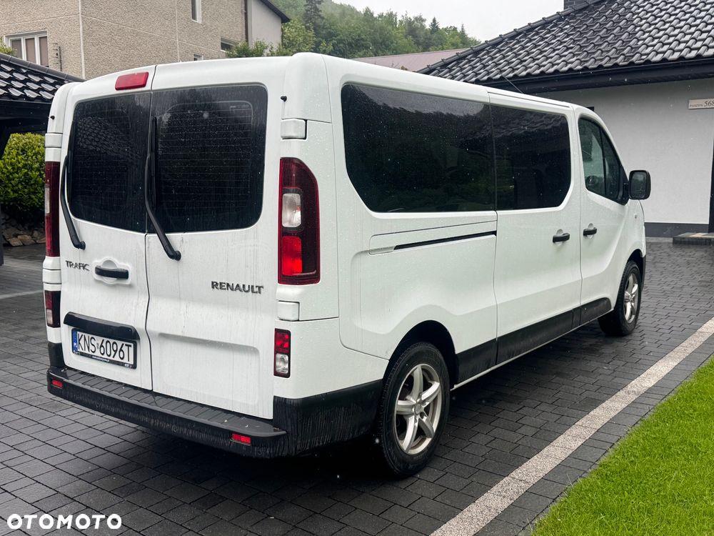Renault Trafic Grand SpaceClass 2.0 dCi - 4