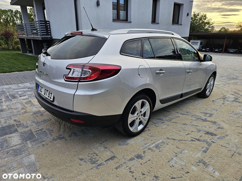 Renault Megane 2010 photo 4