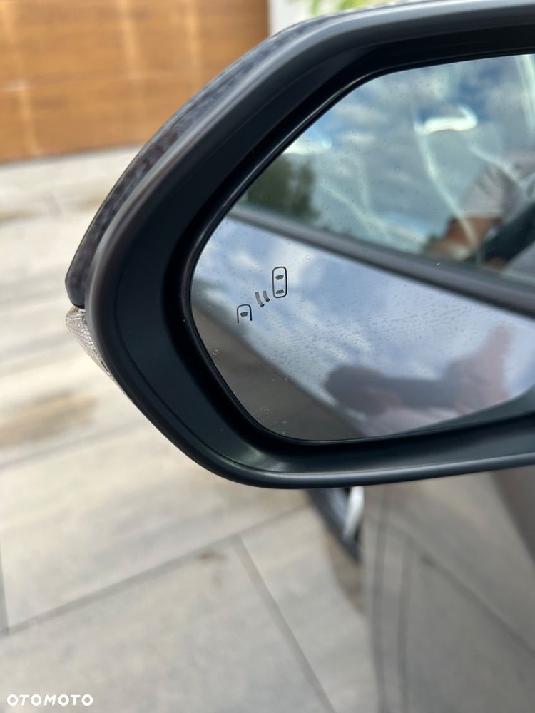 Toyota Corolla 2.0 Hybrid GR Sport - 8