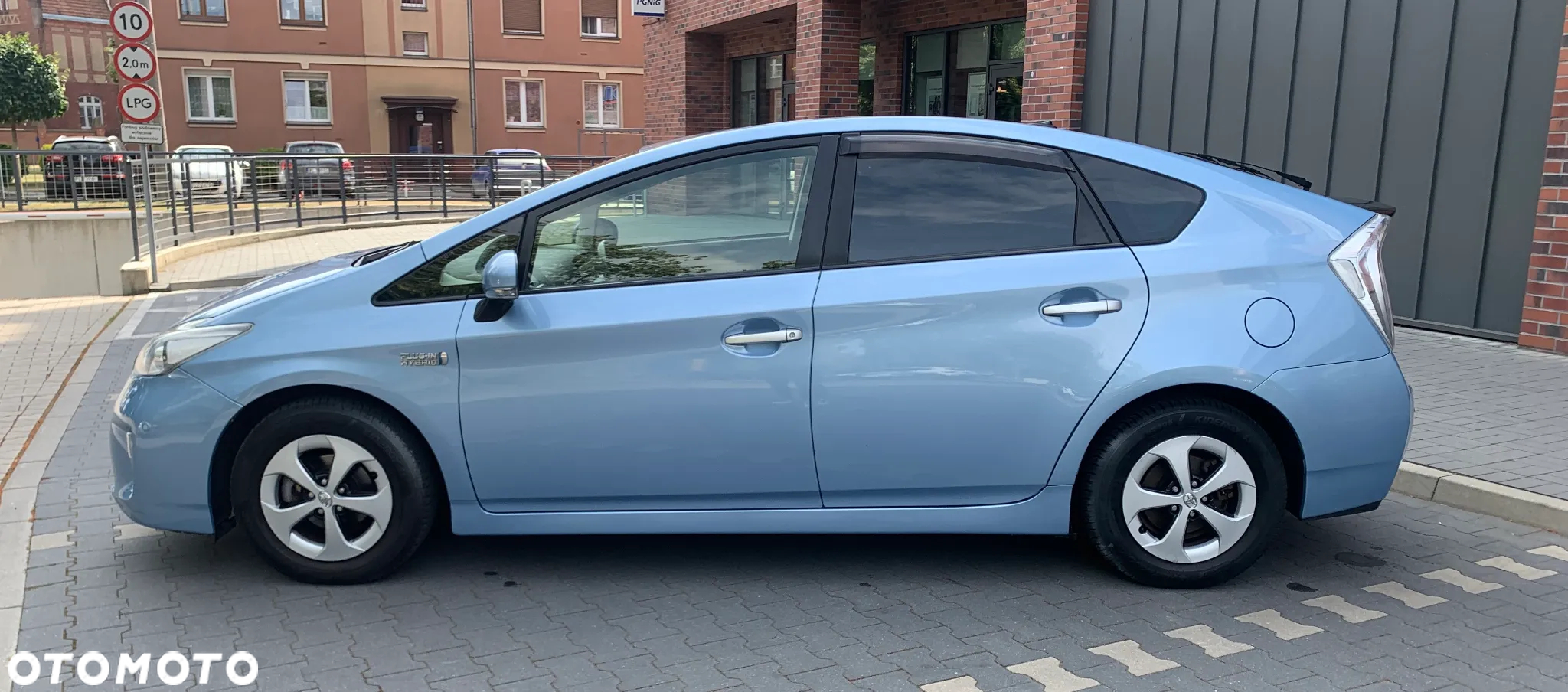 Toyota Prius Plug-in (Hybrid) TEC-Edition - 9