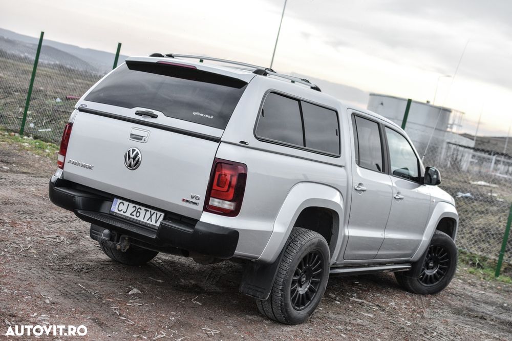 Volkswagen Amarok - 12
