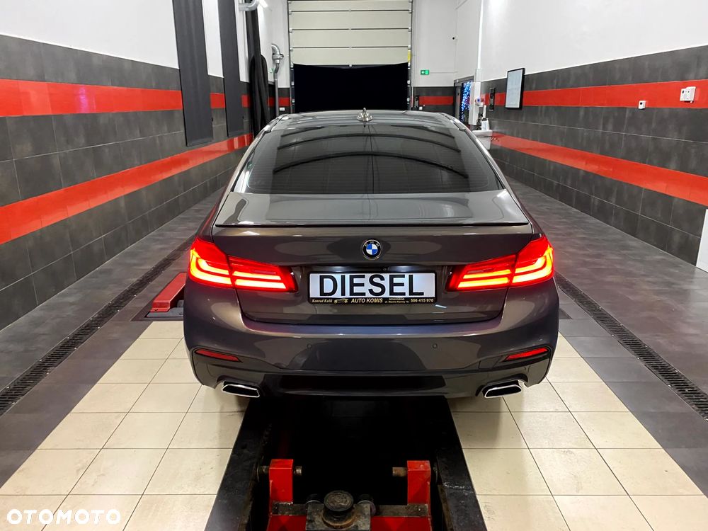 BMW Seria 5 540d xDrive M Sport sport - 10