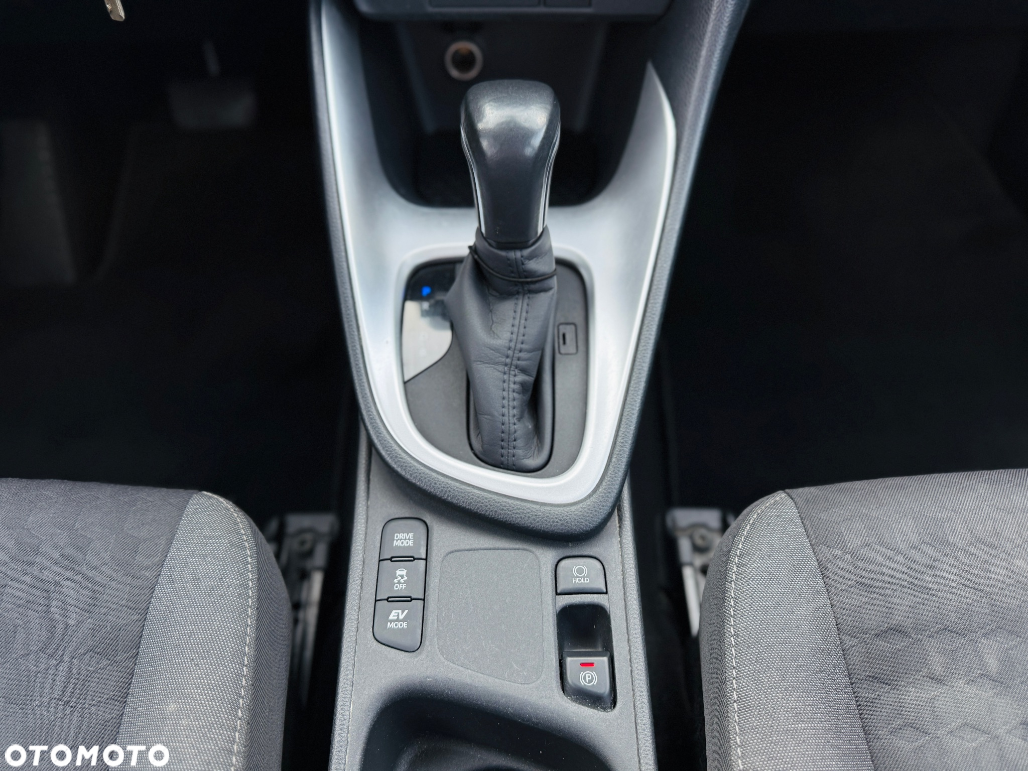 Toyota Yaris Hybrid 1.5 Comfort - 20