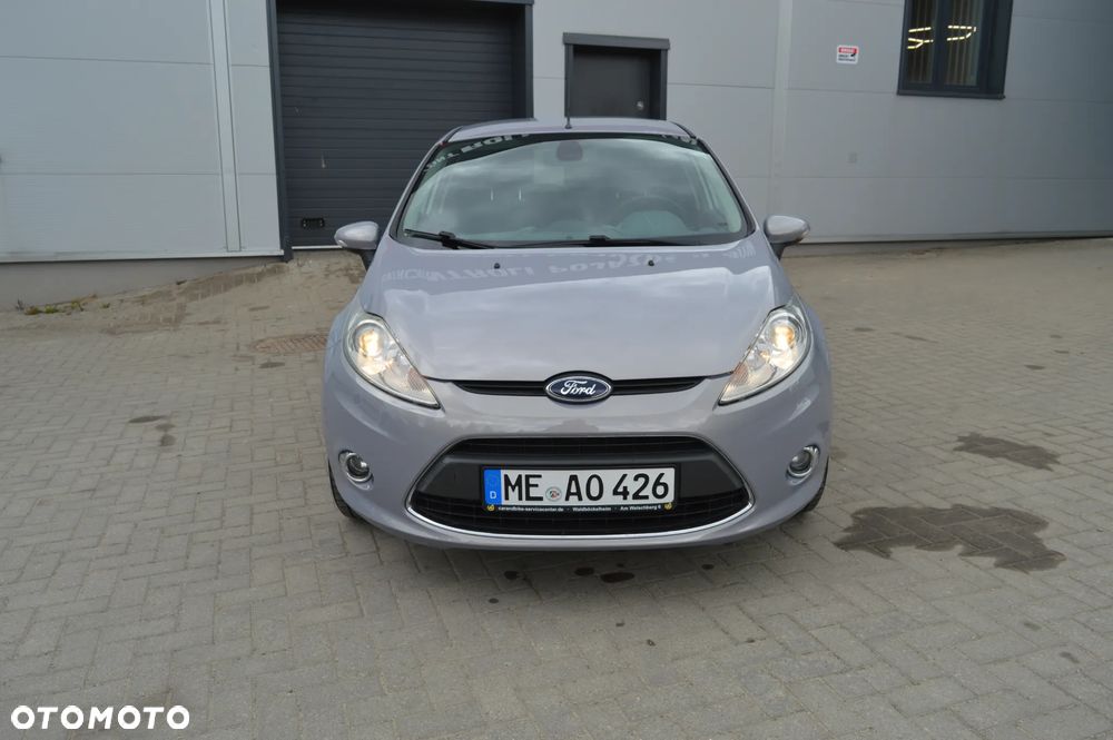 Ford Fiesta 1.6 TDCi Champions Edition - 11