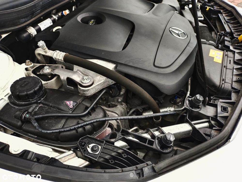 Mercedes-Benz CLA 200 Peak Edition - 25