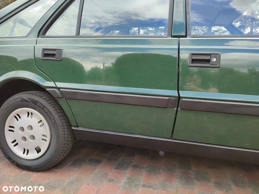 Polonez Caro - 12