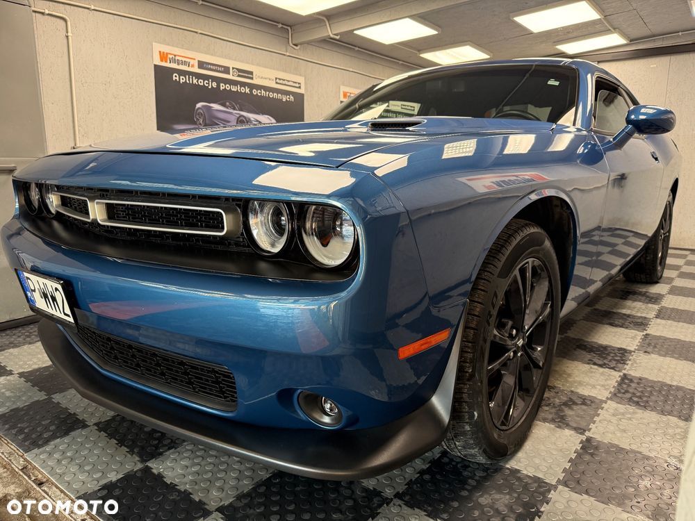 Dodge Challenger - 27