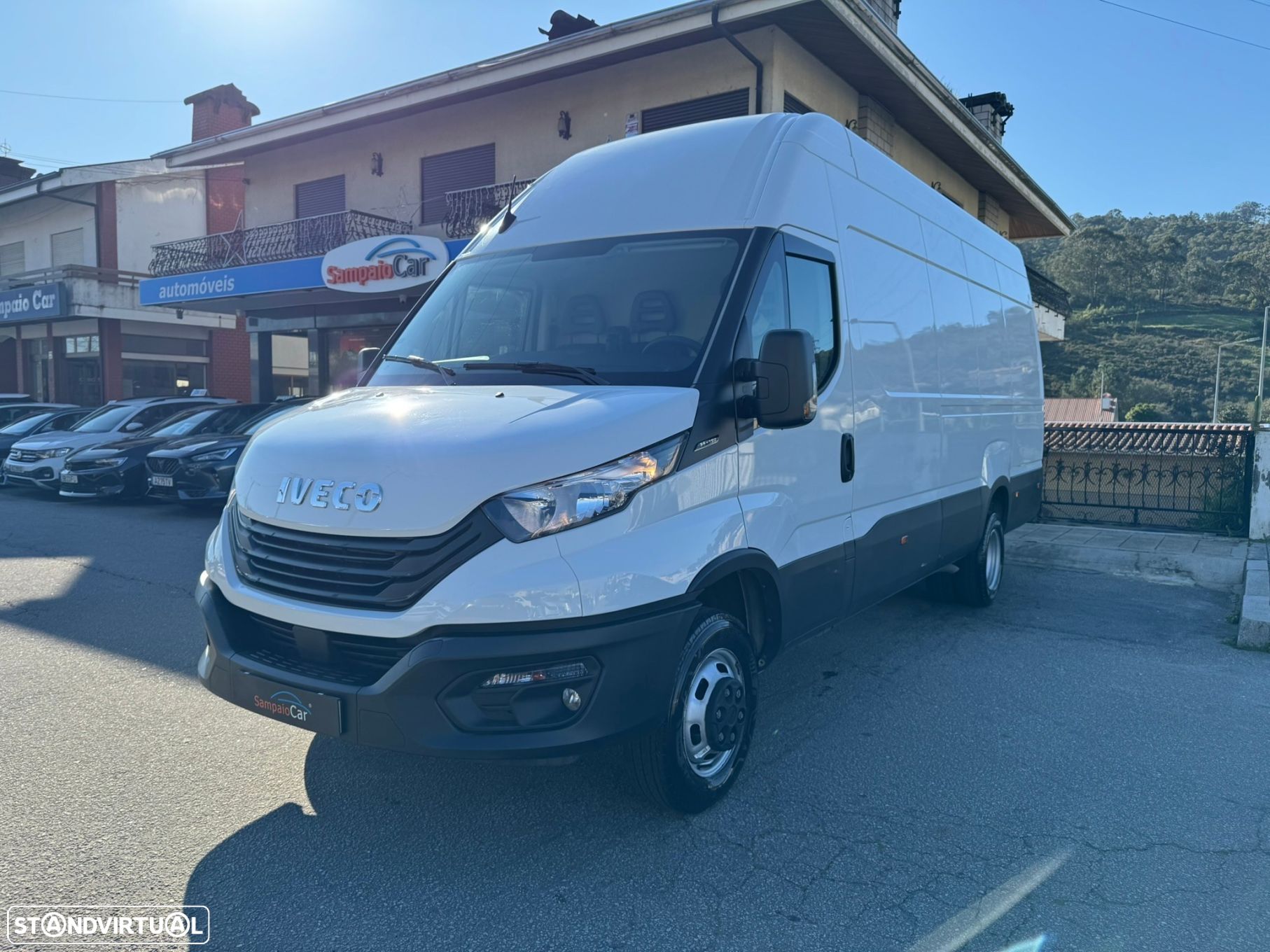 Iveco Daily 2.3 35C16H 4100 CD - 1