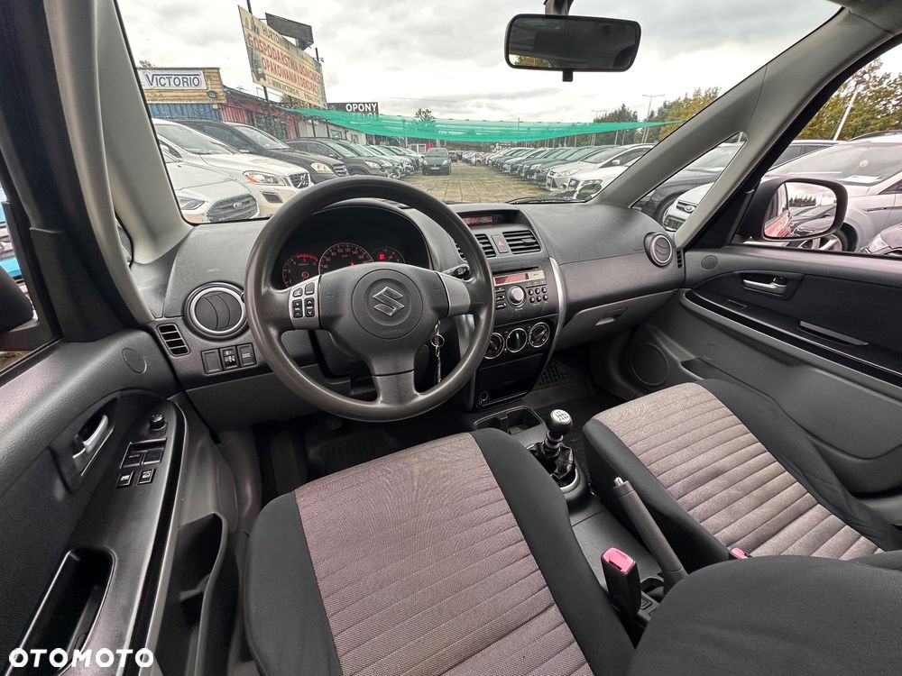 Suzuki SX4 1.9 DDiS 4WD GS / Premium - 24