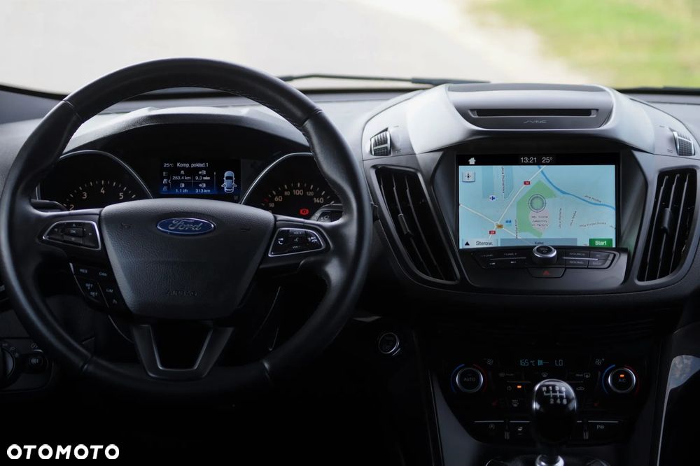 Ford Kuga - 35