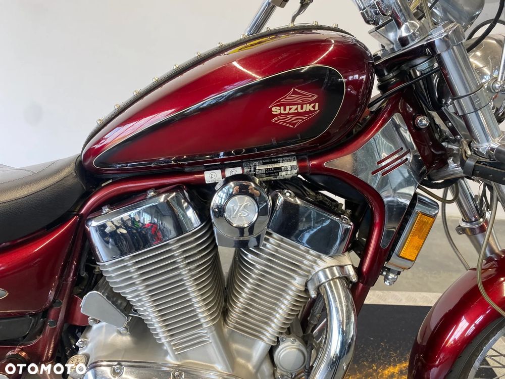 Suzuki Intruder - 22
