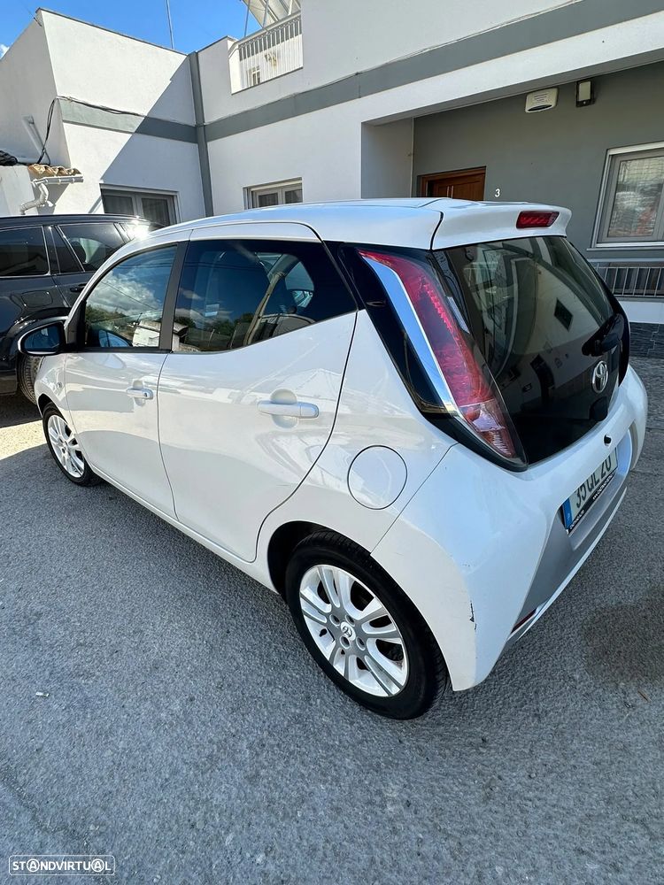 Toyota Aygo 2015 photo 5