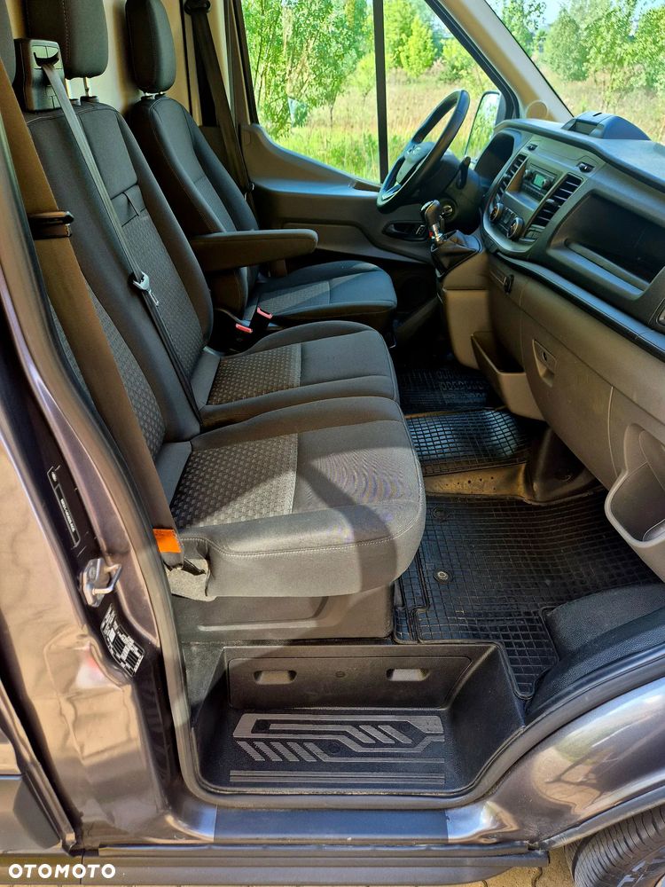 Ford Transit - 12