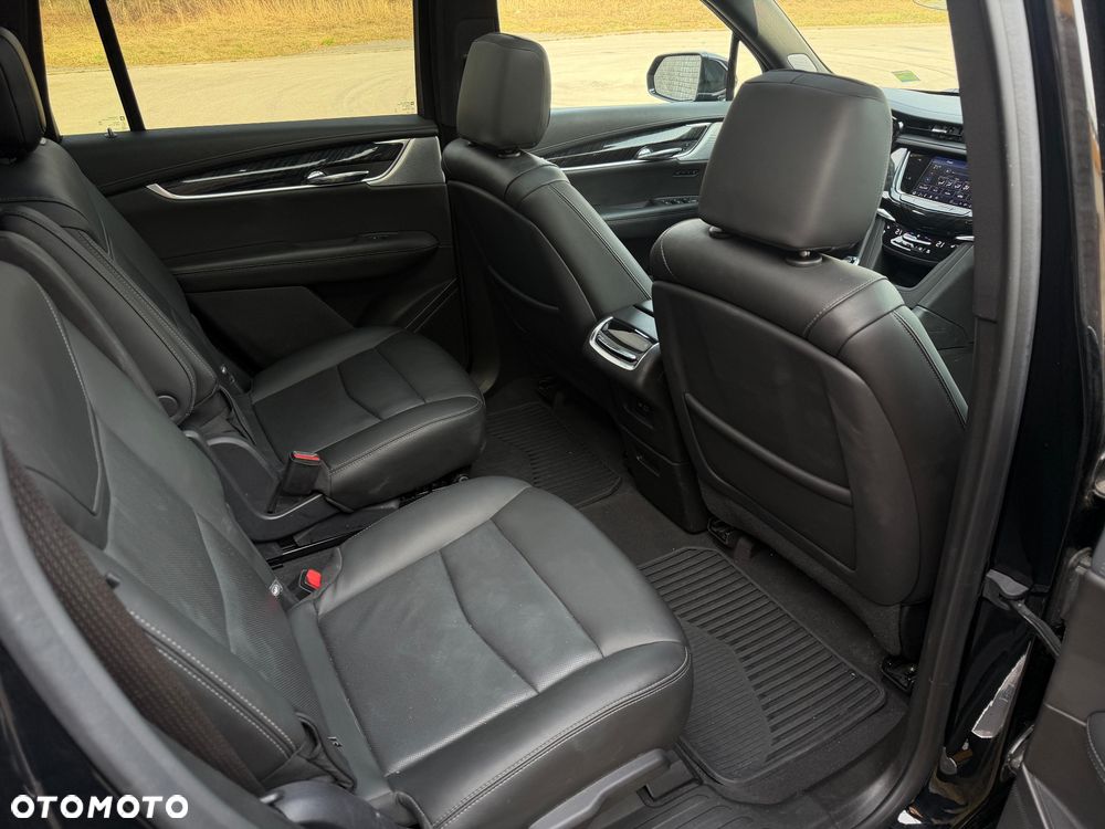 Cadillac XT6 - 3