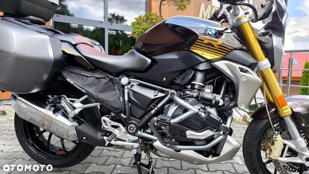 BMW R - 19