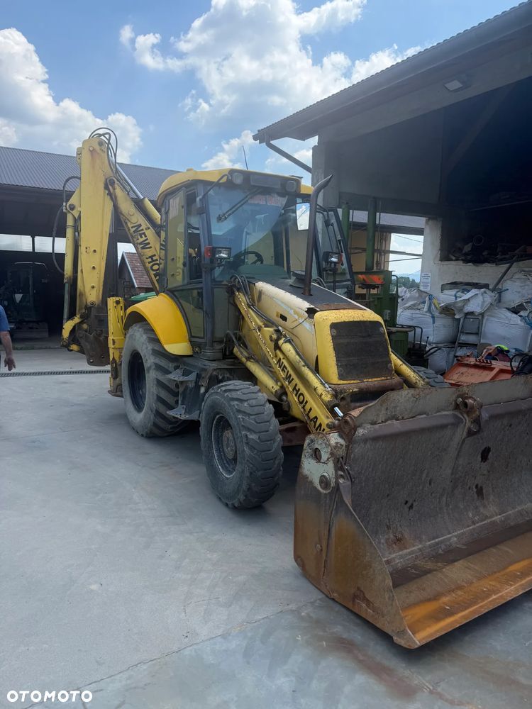 New Holland LB110 - 1