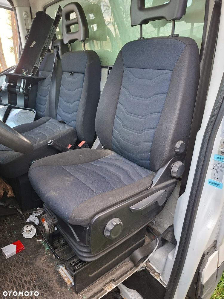 Iveco Daily 14+ fotel kierowcy pneumatyczny pompowany - 1
