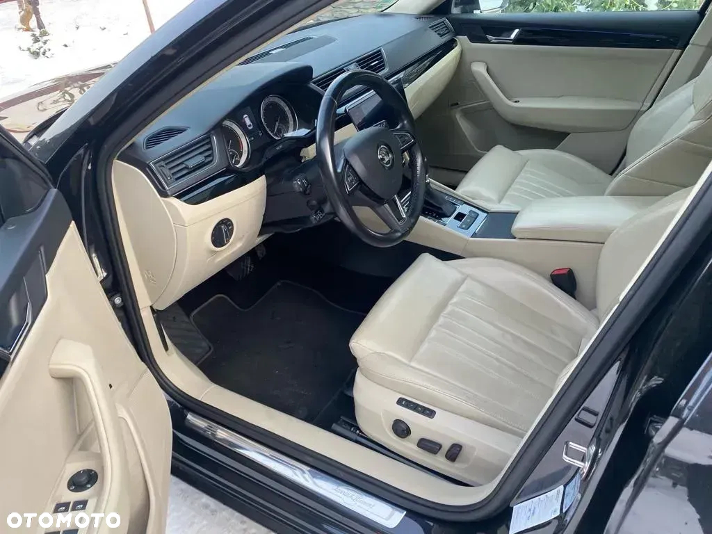 Skoda Superb 2.0 TDI SCR L&K DSG - 13