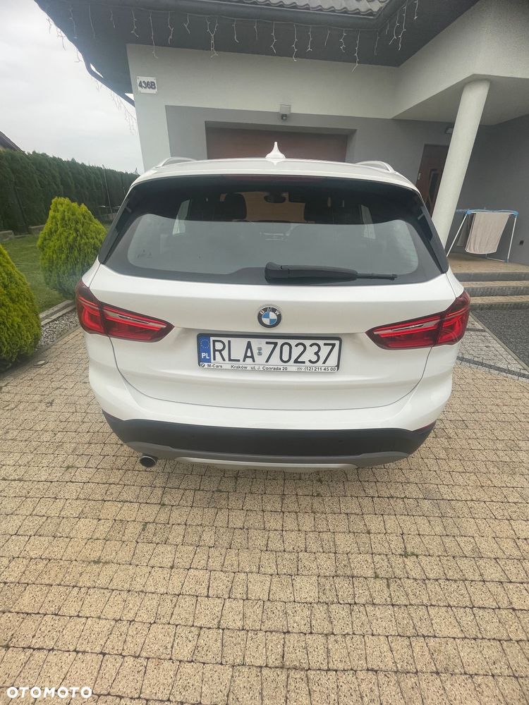 BMW X1 sDrive18d xLine - 10
