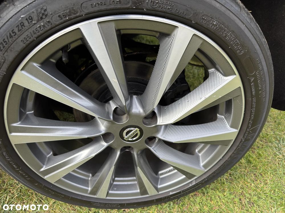 Nissan Qashqai 1.3 DIG-T MHEV Tekna - 8