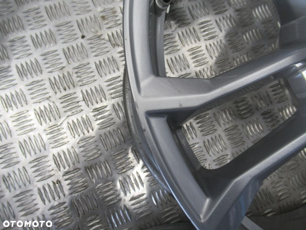 Nowe felgi Audi R8 10,5Jx19 et55 8,5Jx19 et42 4S0 - 8