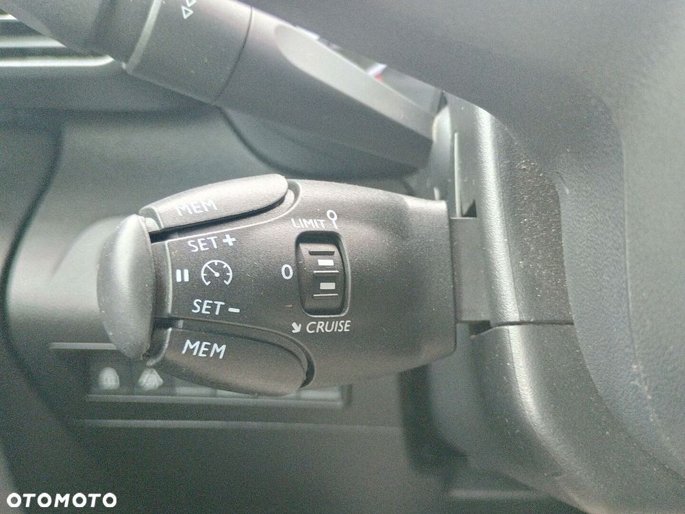 Toyota Proace City Verso 1.5 D-4D Business - 19