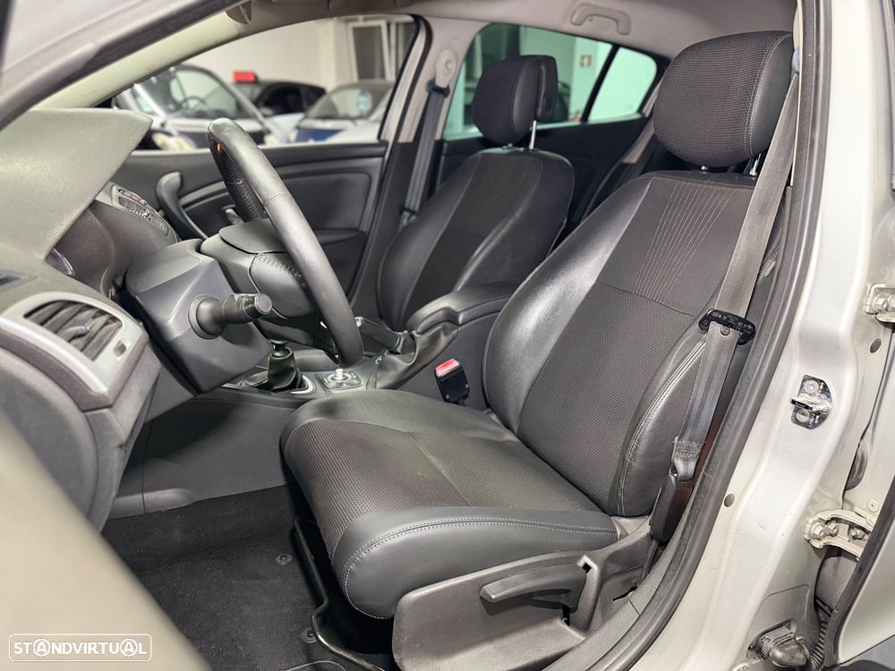 Renault Mégane 1.5 dCi Dynamique S - 11