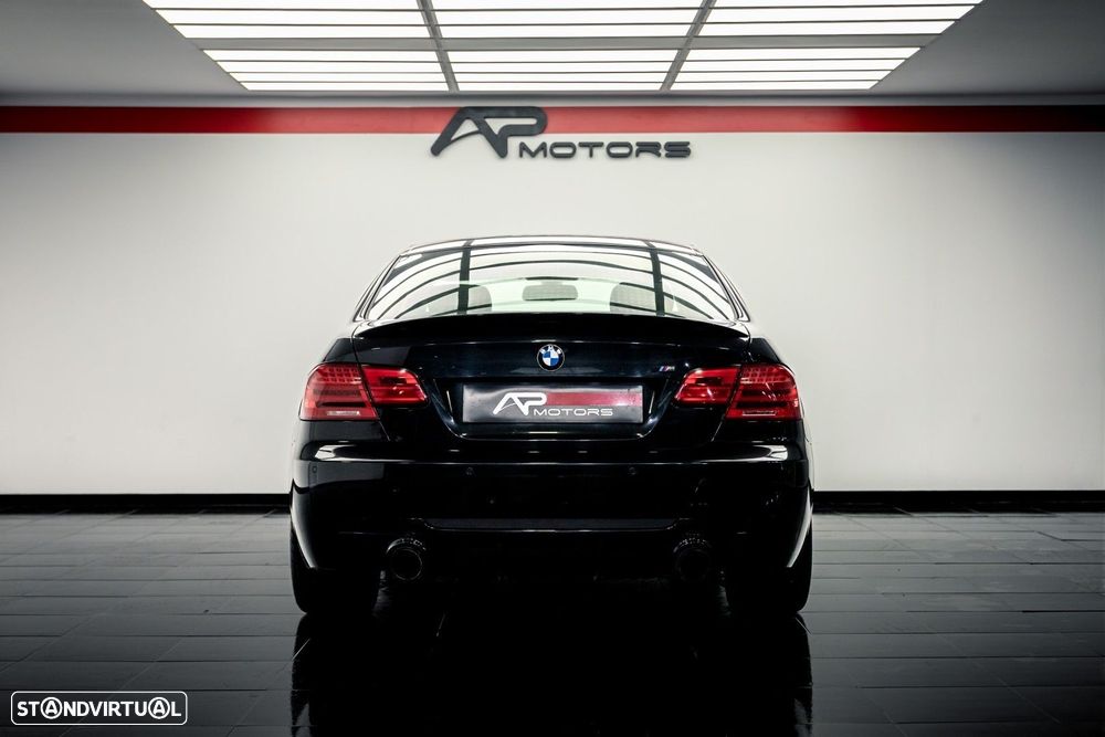 BMW 320 d Coupe Edição M - 11