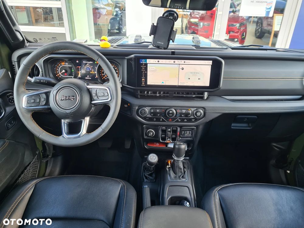 Jeep Wrangler Unlimited GME 2.0 Turbo Sahara - 12