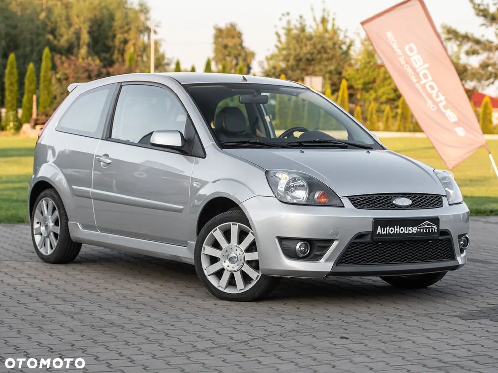 Ford Fiesta - 2
