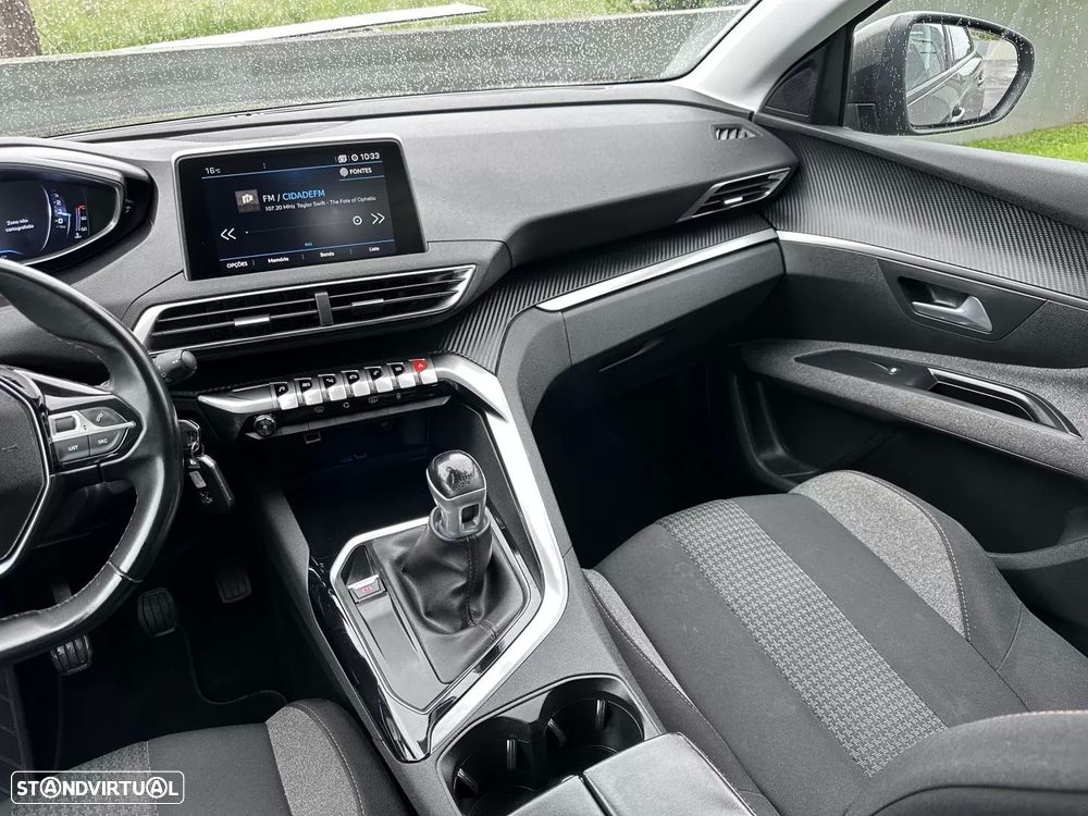 Peugeot 5008 1.2 PureTech Allure Pack - 45