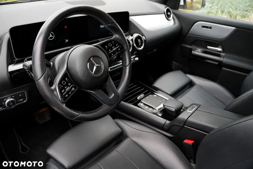 Mercedes-Benz GLA 200 Business Edition - 14