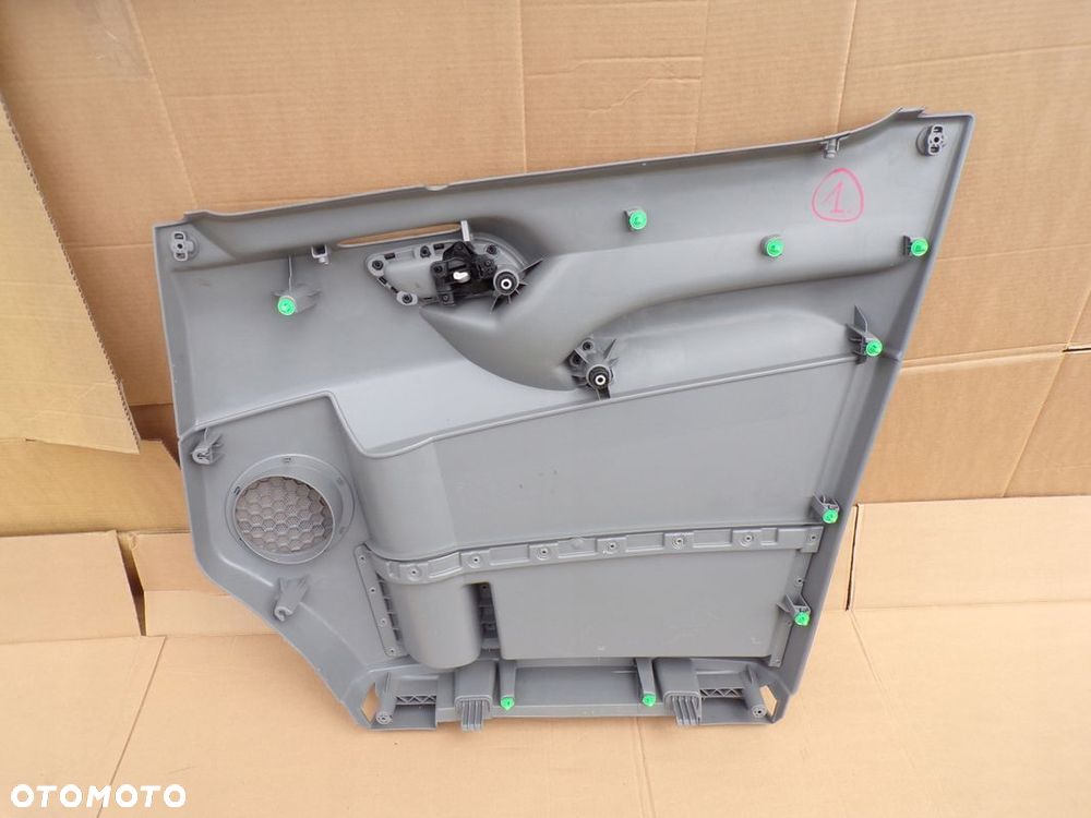 SPRINTER 906 CRAFTER - boczek tapicerka drzwi przednich PRAWYCH NOWY - 7