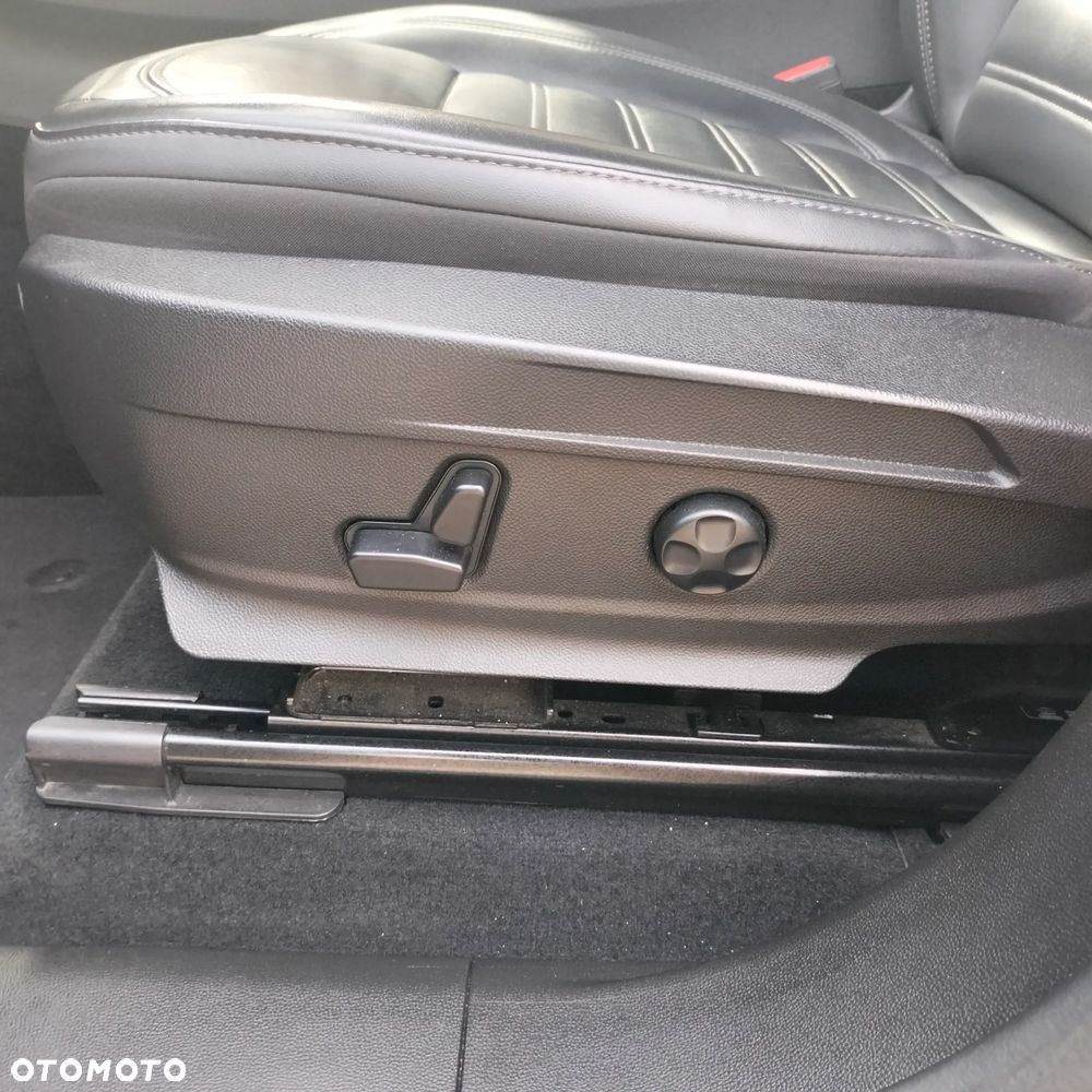 Alfa Romeo Stelvio - 19