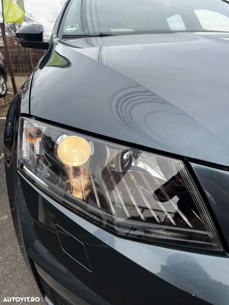 Skoda Octavia 2.0 TDI (Green tec) DSG RS - 26