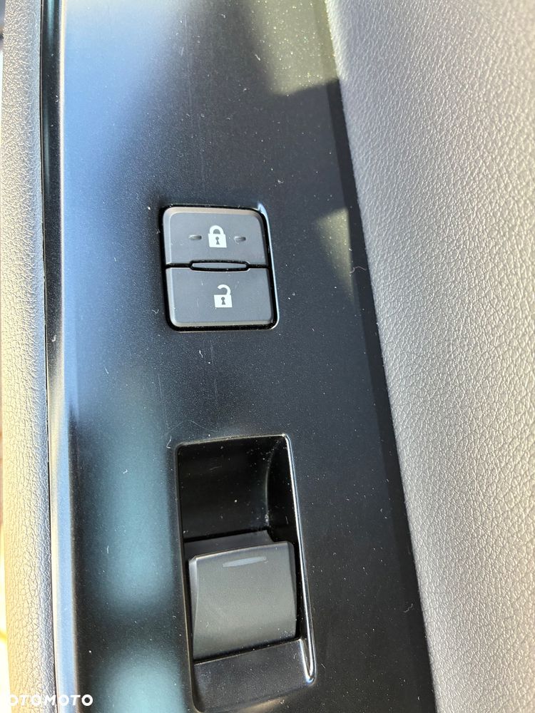 Lexus UX 250h F Sport 2WD - 20