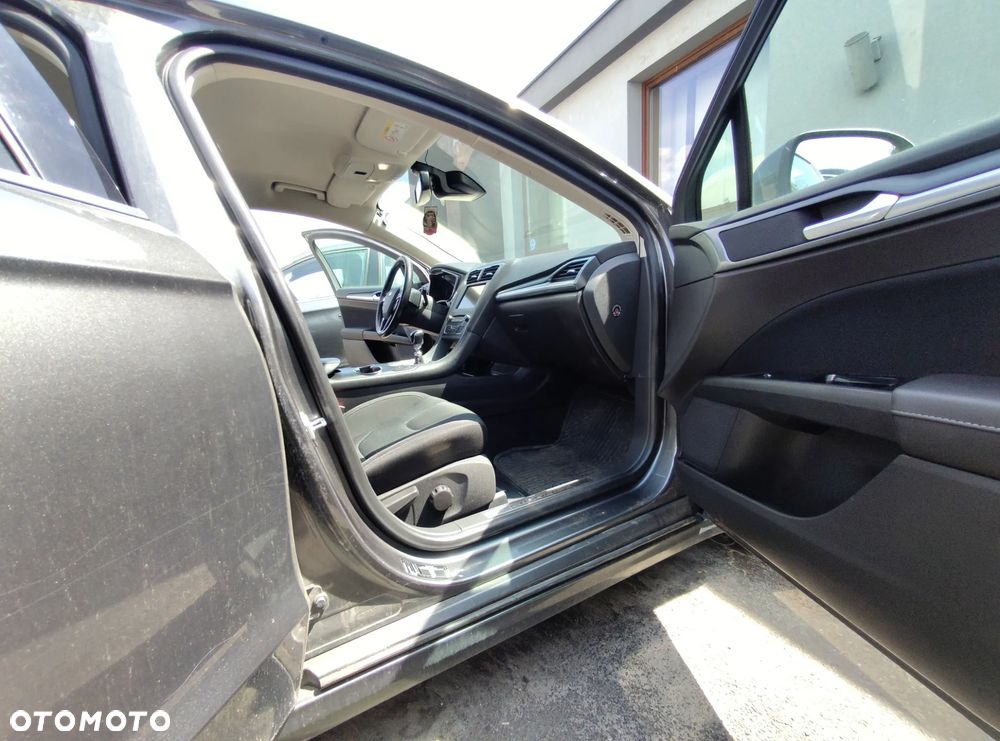 Ford Mondeo 2.0 TDCi Ambiente - 2
