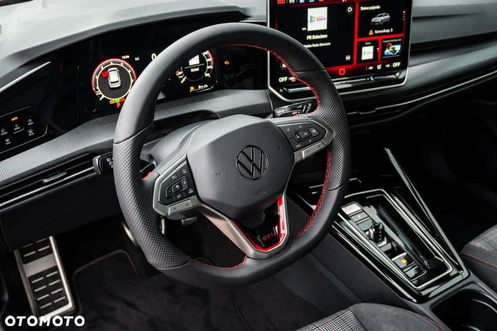 Volkswagen Golf - 11