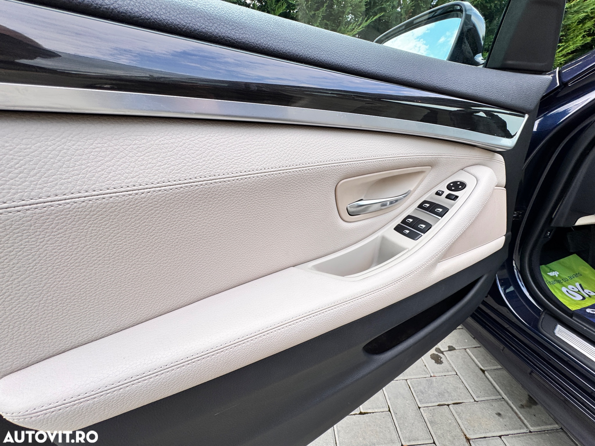 BMW Seria 5 525d xDrive Sport-Aut. - 30