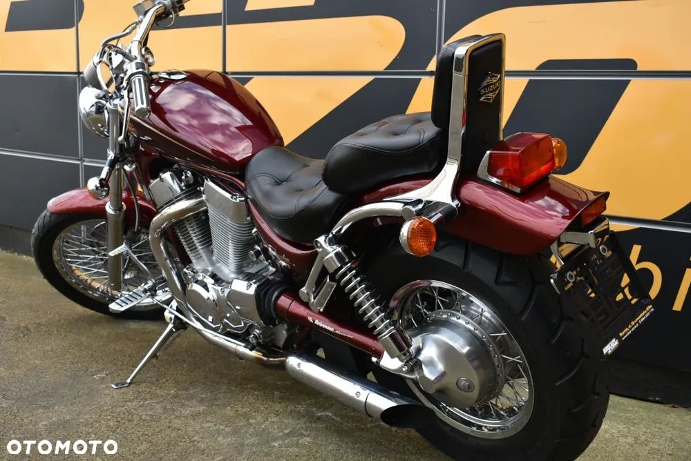 Suzuki Intruder - 15