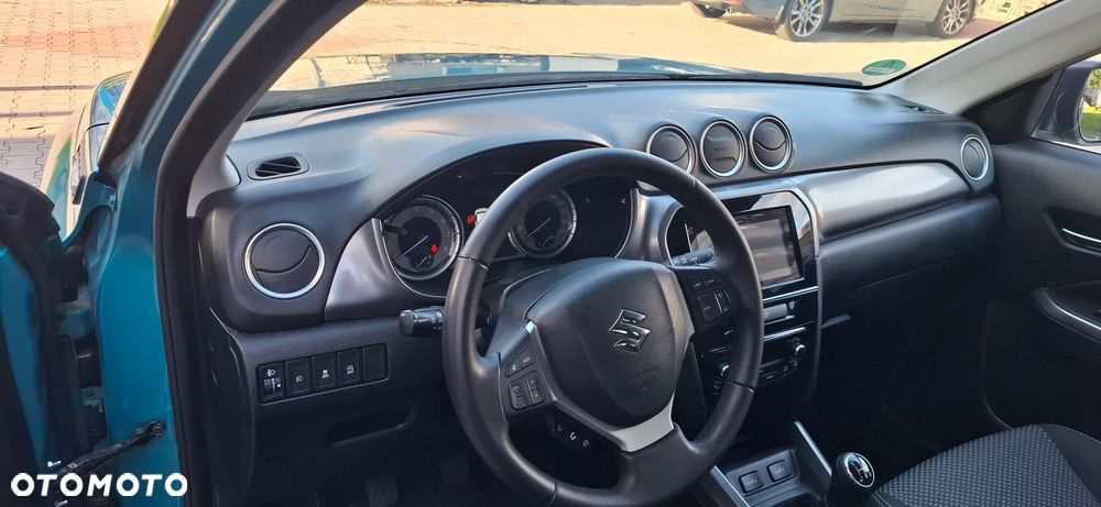 Suzuki Vitara 1.0 Boosterjet Premium 2WD - 19