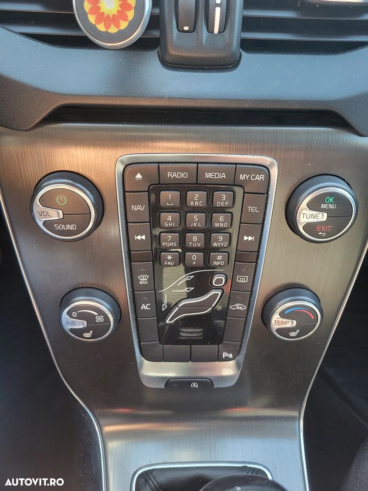 Volvo V40 D3 - 17