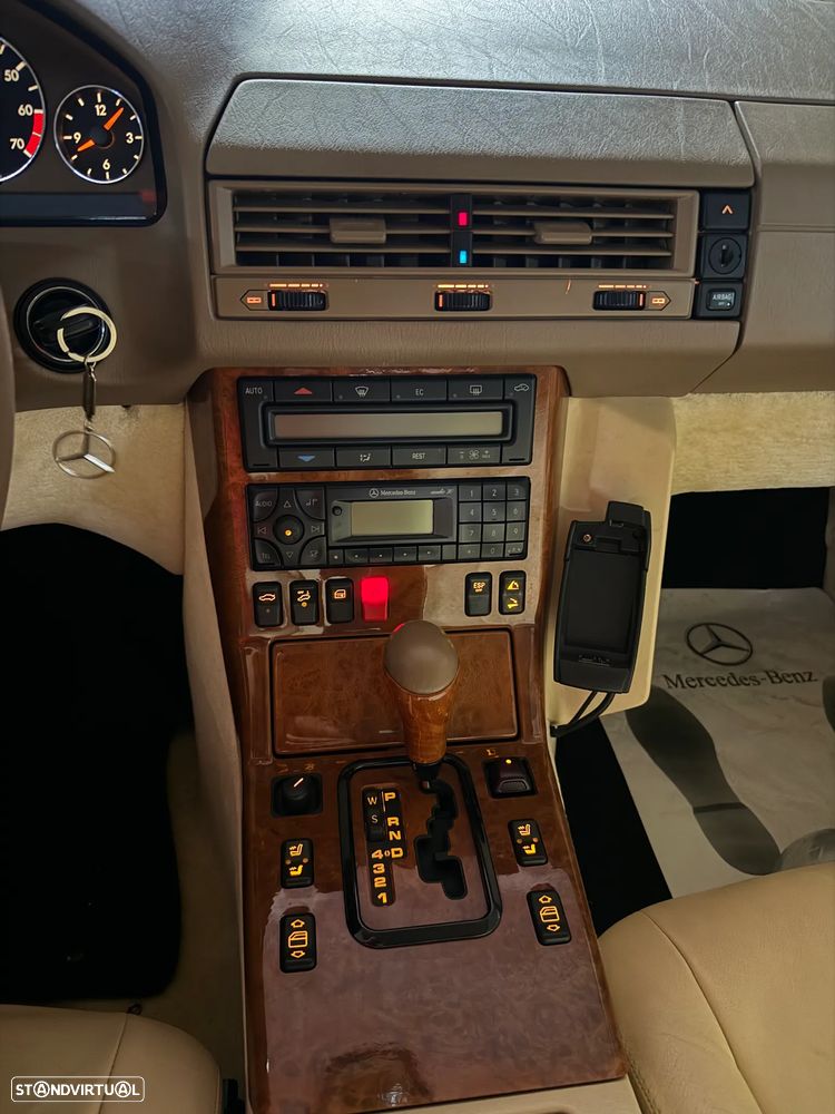 Mercedes-Benz SL 320 V6 - 8