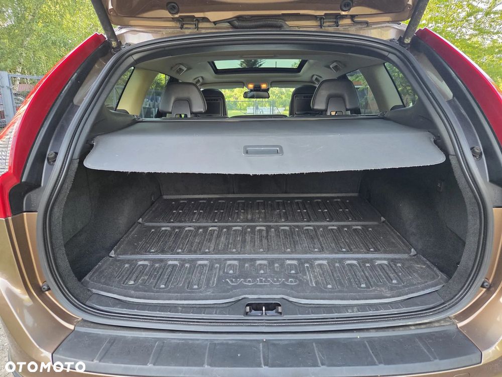 Volvo XC 60 D5 AWD Summum - 26