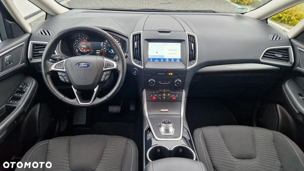 Ford S-Max 2.0 TDCi Titanium PowerShift - 6