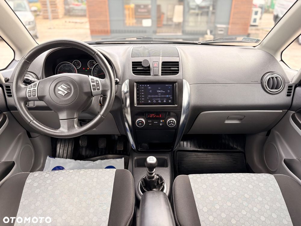 Suzuki SX4 2.0 DDiS Premium 4WD - 23
