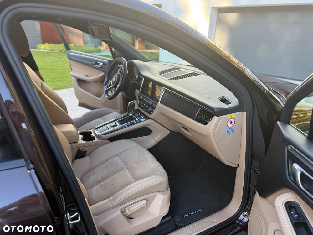 Porsche Macan - 29