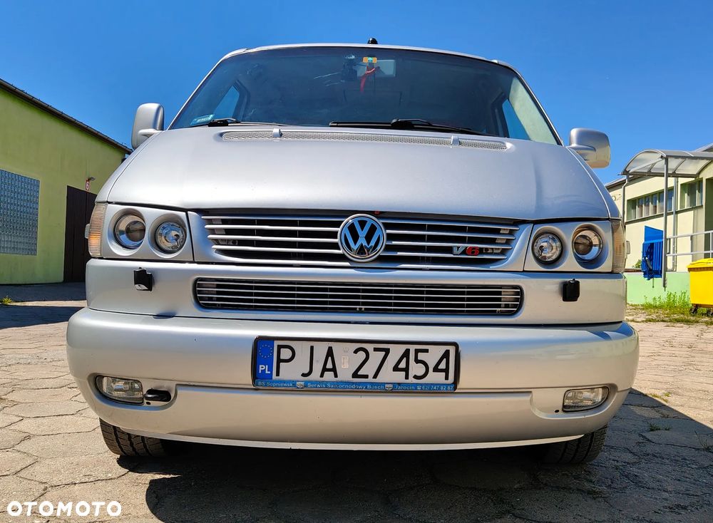 Volkswagen Caravelle - 7